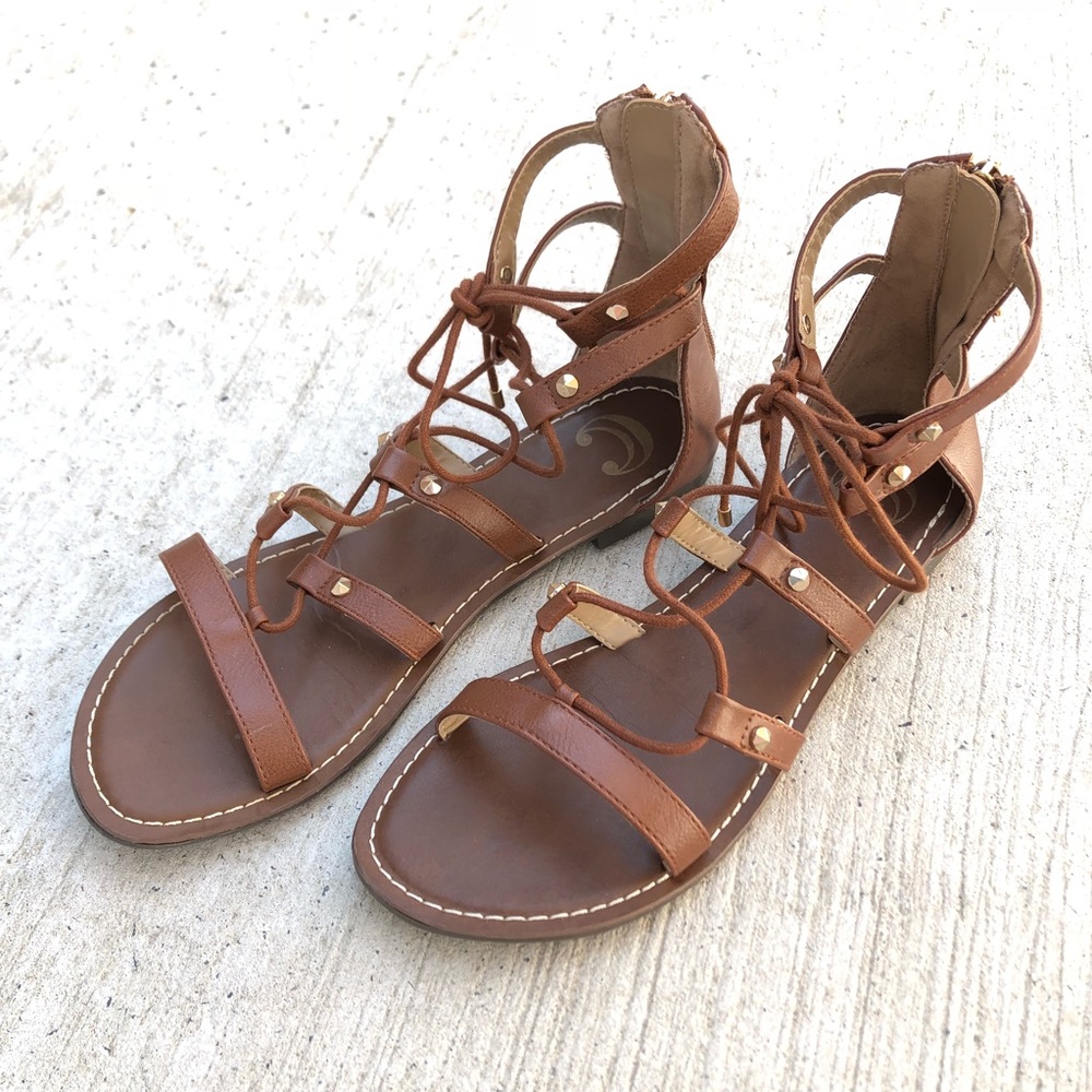 Sandals - Picture 1 of 5